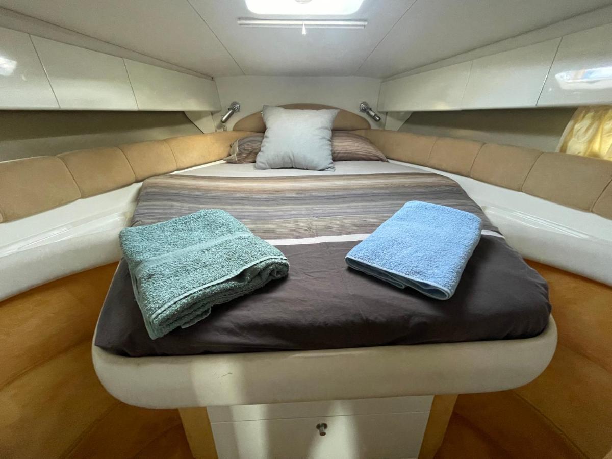 Cozy Yacht Lodge In Barcelona With Boat Tour Option Sant Adrià de Besòs Esterno foto